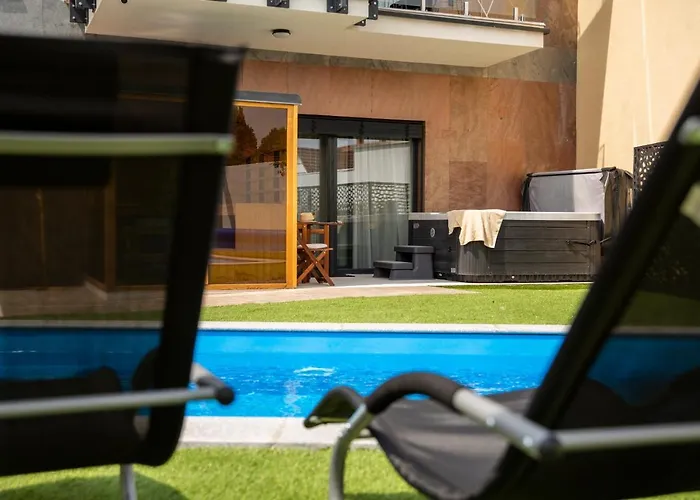 Tahiti Resort Apartments Hajduszoboszlo